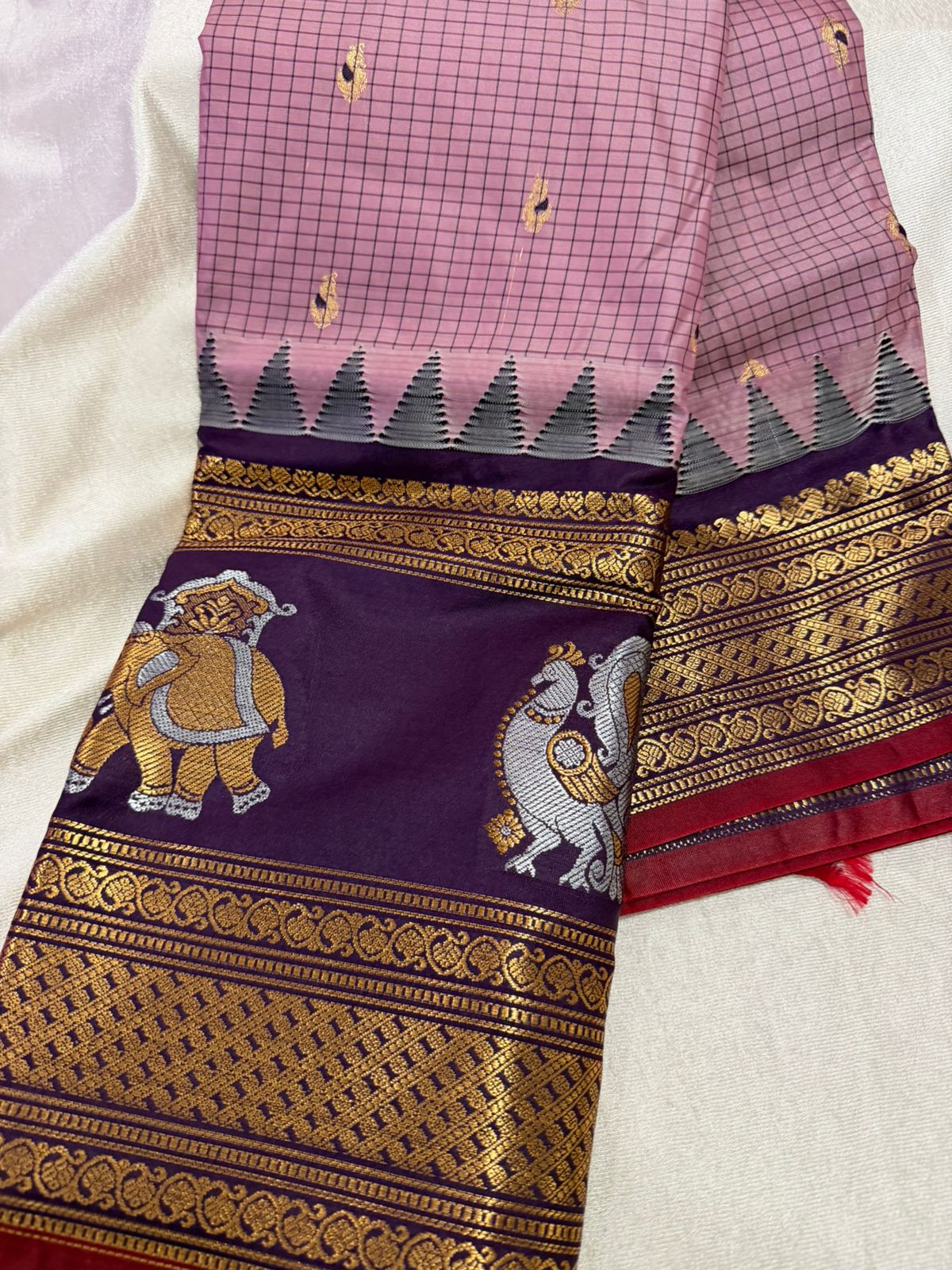 పిఎం2600