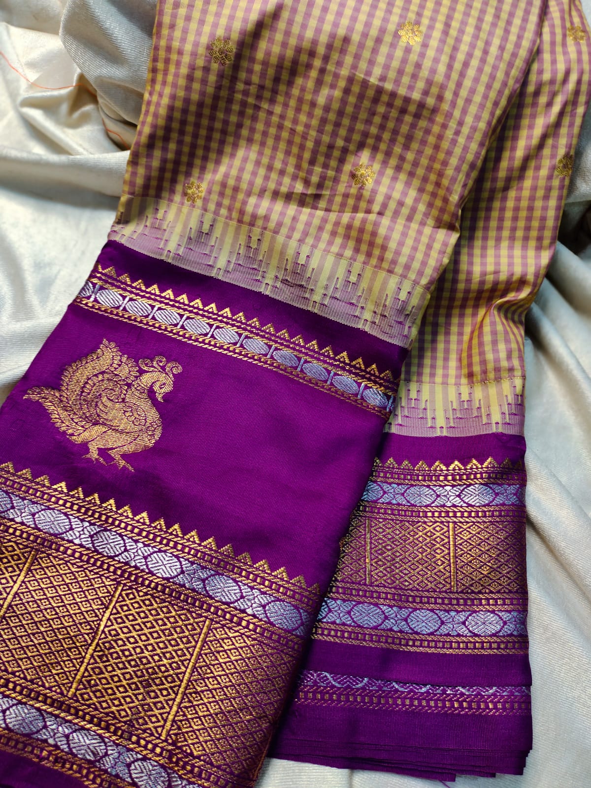 60% offer gadwal sarees