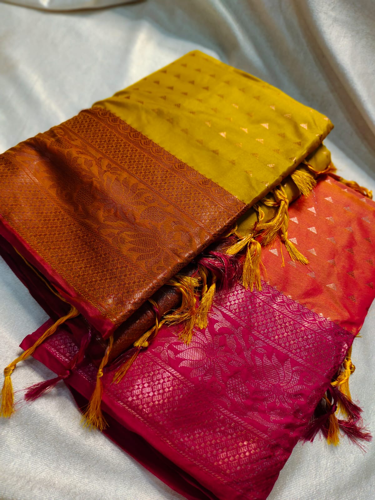 1+1 offer Uppada silk