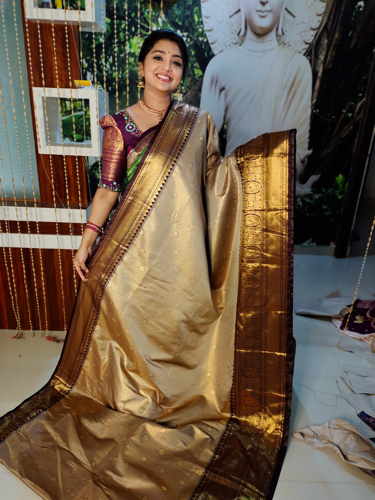 50% offer Valli gadwal