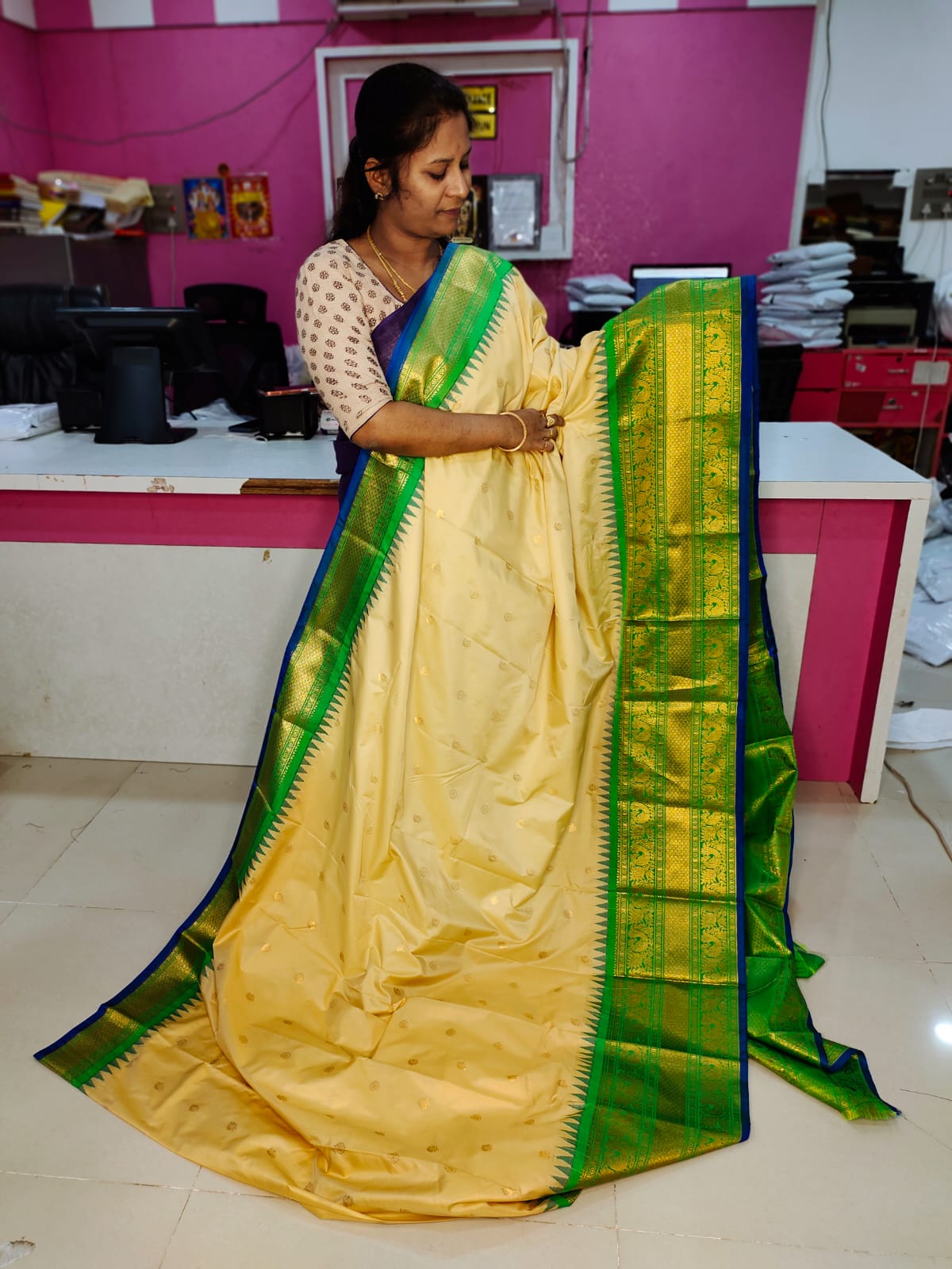 60% offer gadwal sale
