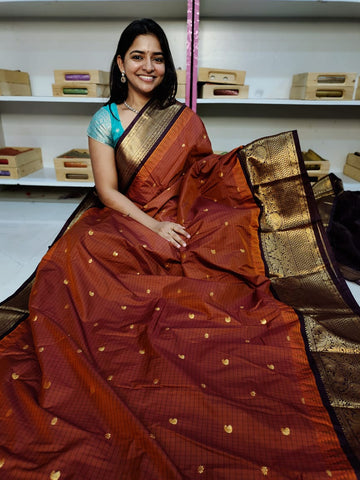 Gadwal offer sarees