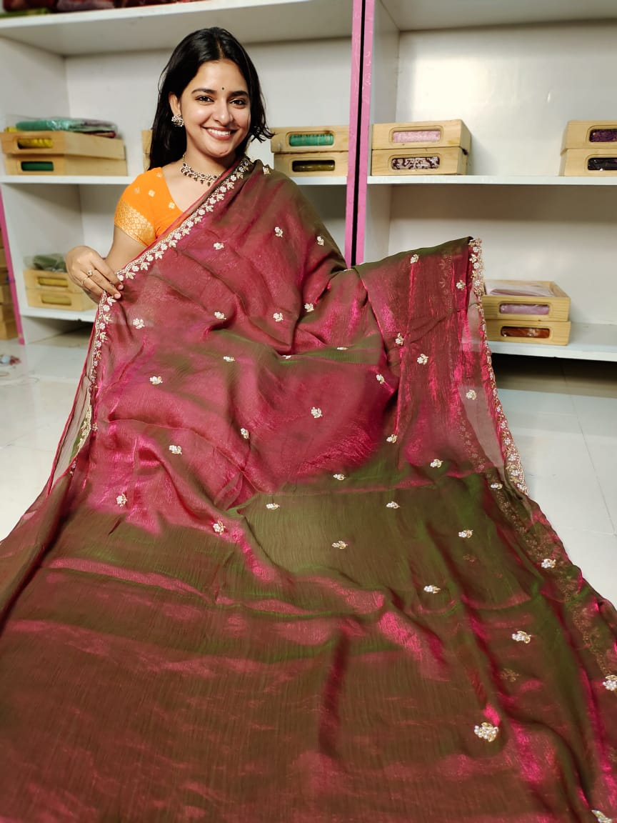 దీపావళికి చీరలు ఆఫర్ చేయండి