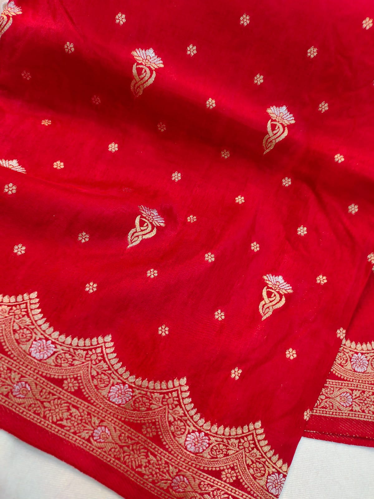 Premium Fancy sarees 60% off