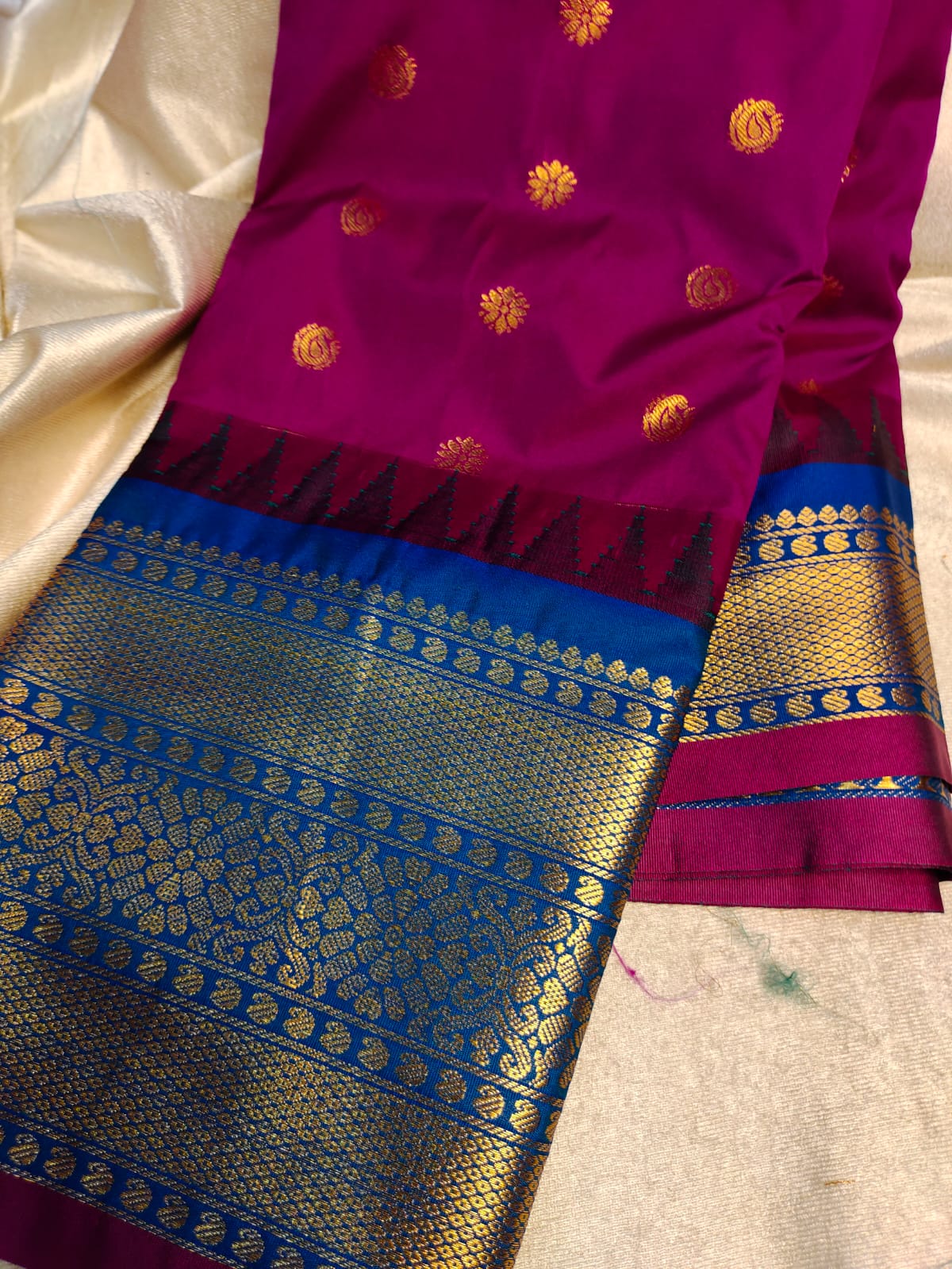 Sravanam gadwal sale