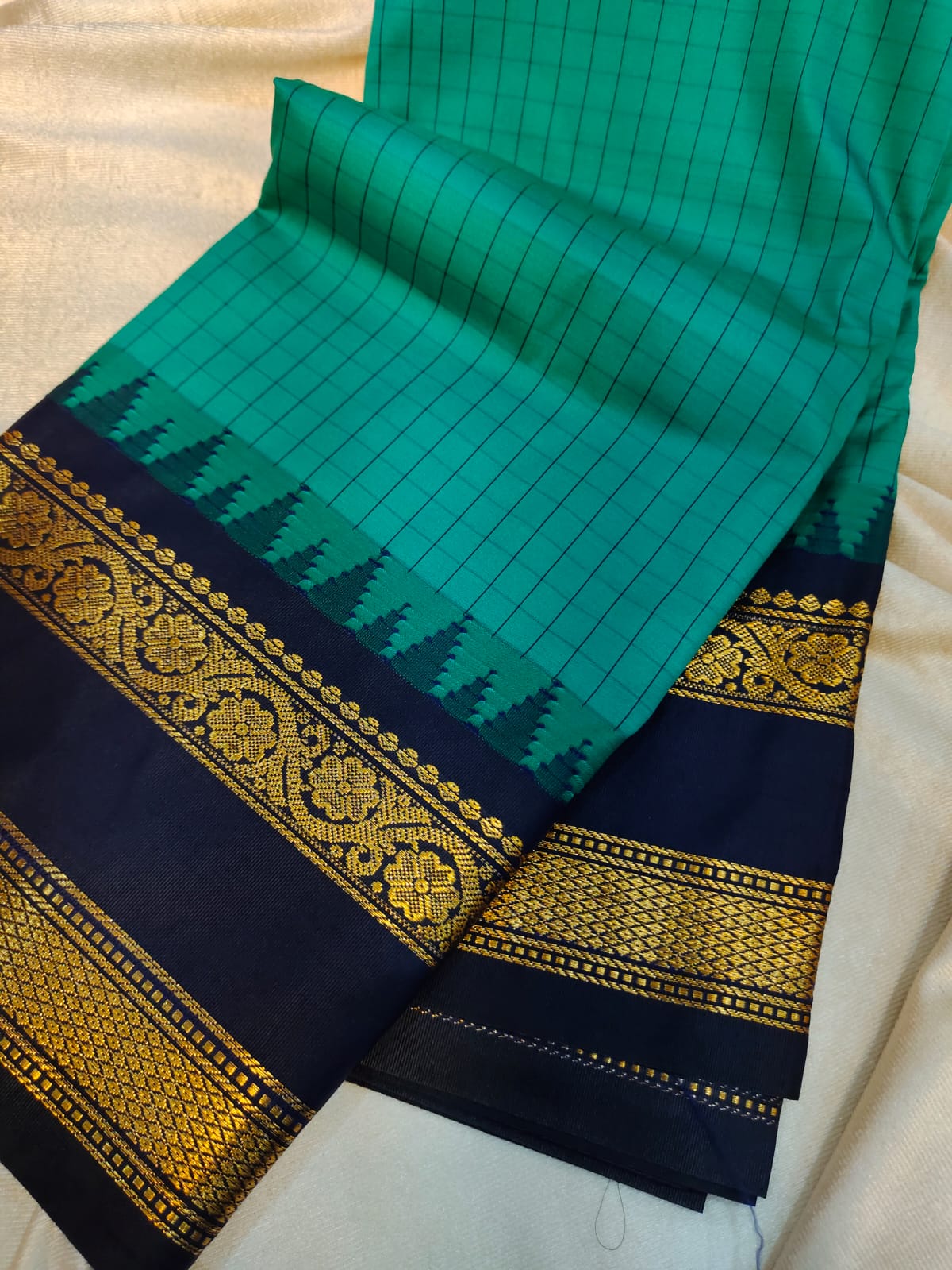 Sravanam gadwal sale
