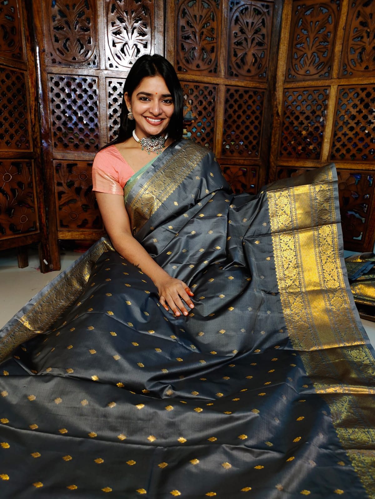 గద్వాల్ క్లియరెన్స్ సేల్