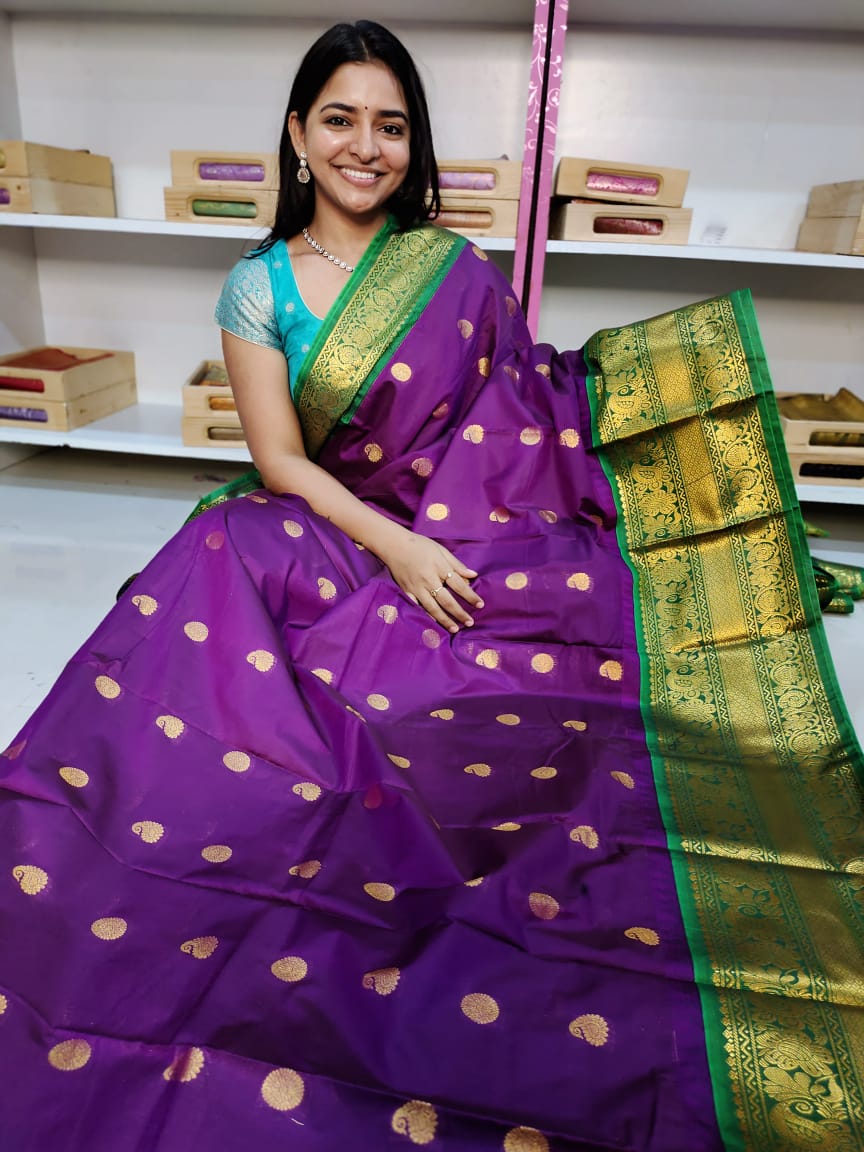 Gadwal offer sarees