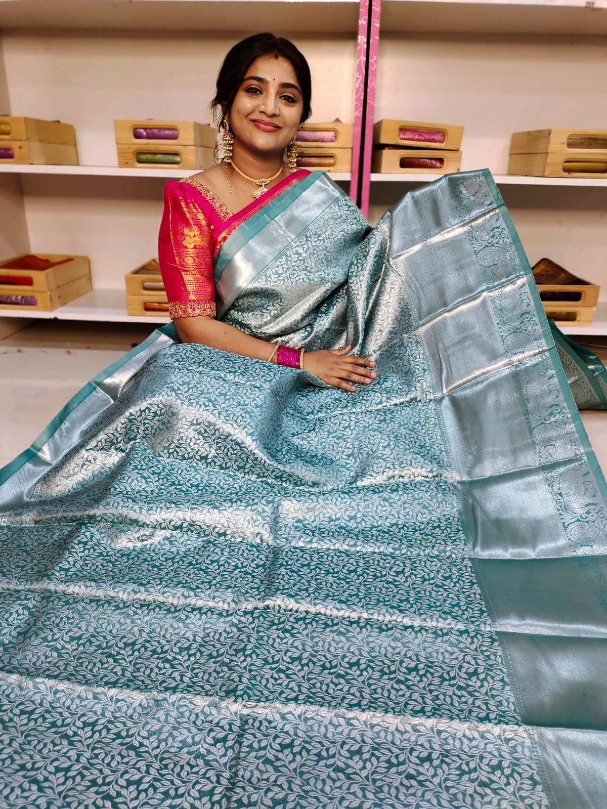 90% offer kanchi pattu collections