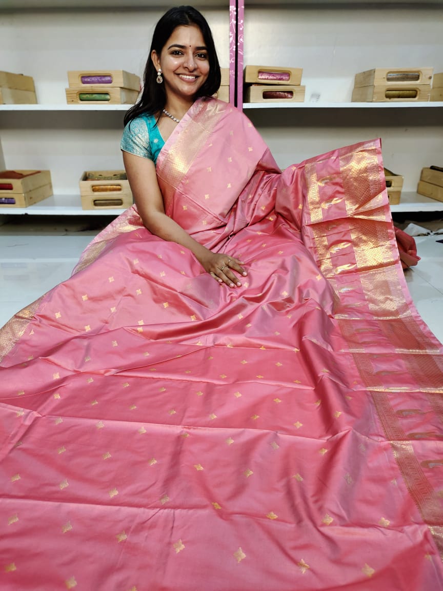 Gadwal offer sarees