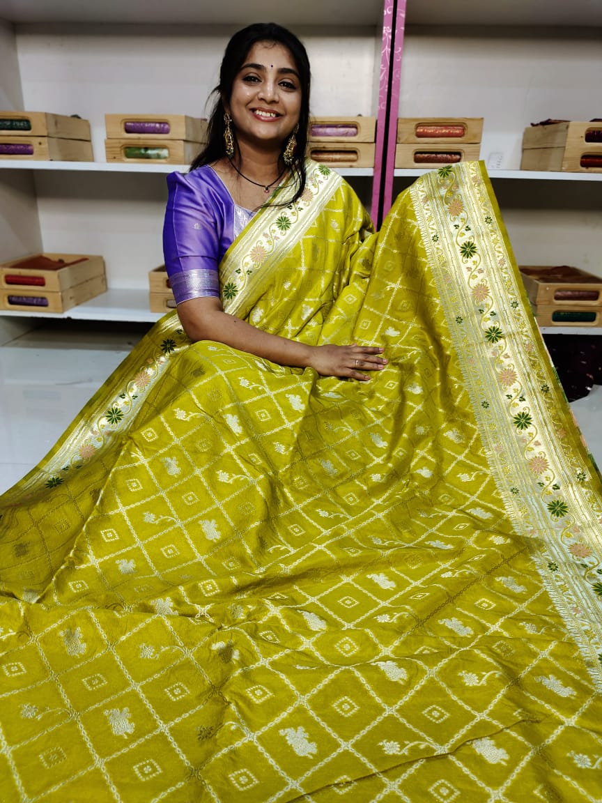50% offer banarasi georgette saree