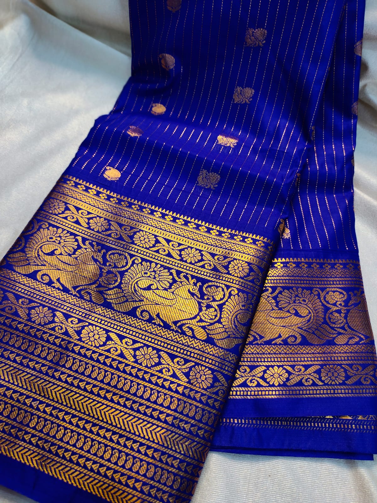Vintage valli gadwal
