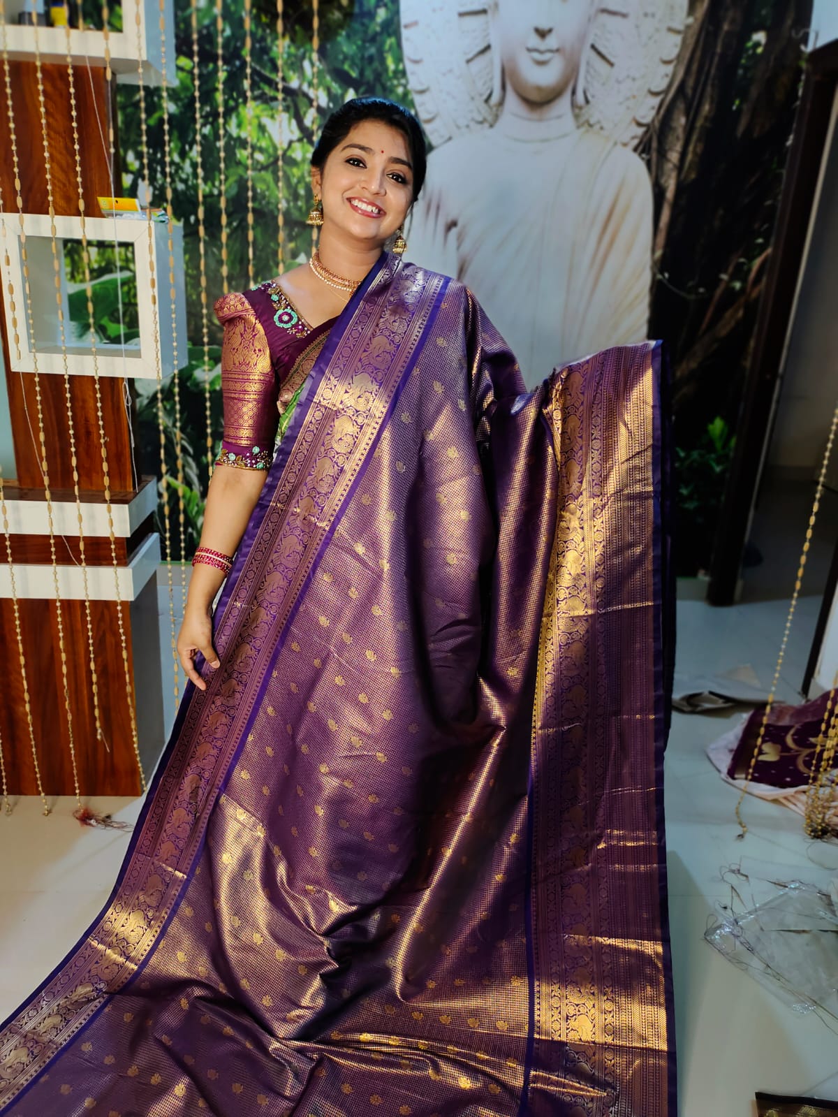 50% offer Valli gadwal