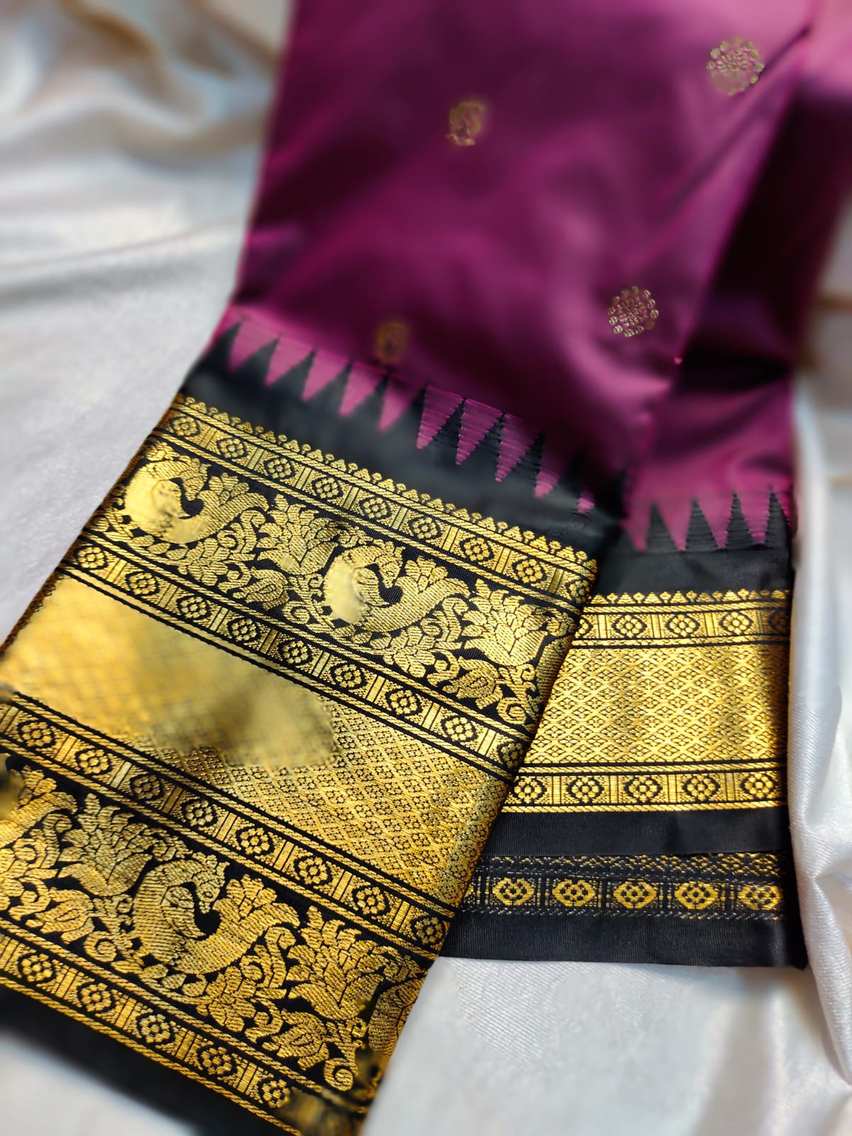 60% offer gadwal sarees