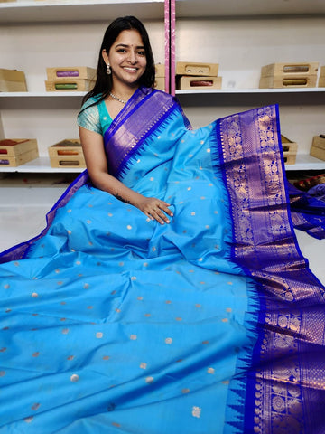 Gadwal offer sarees