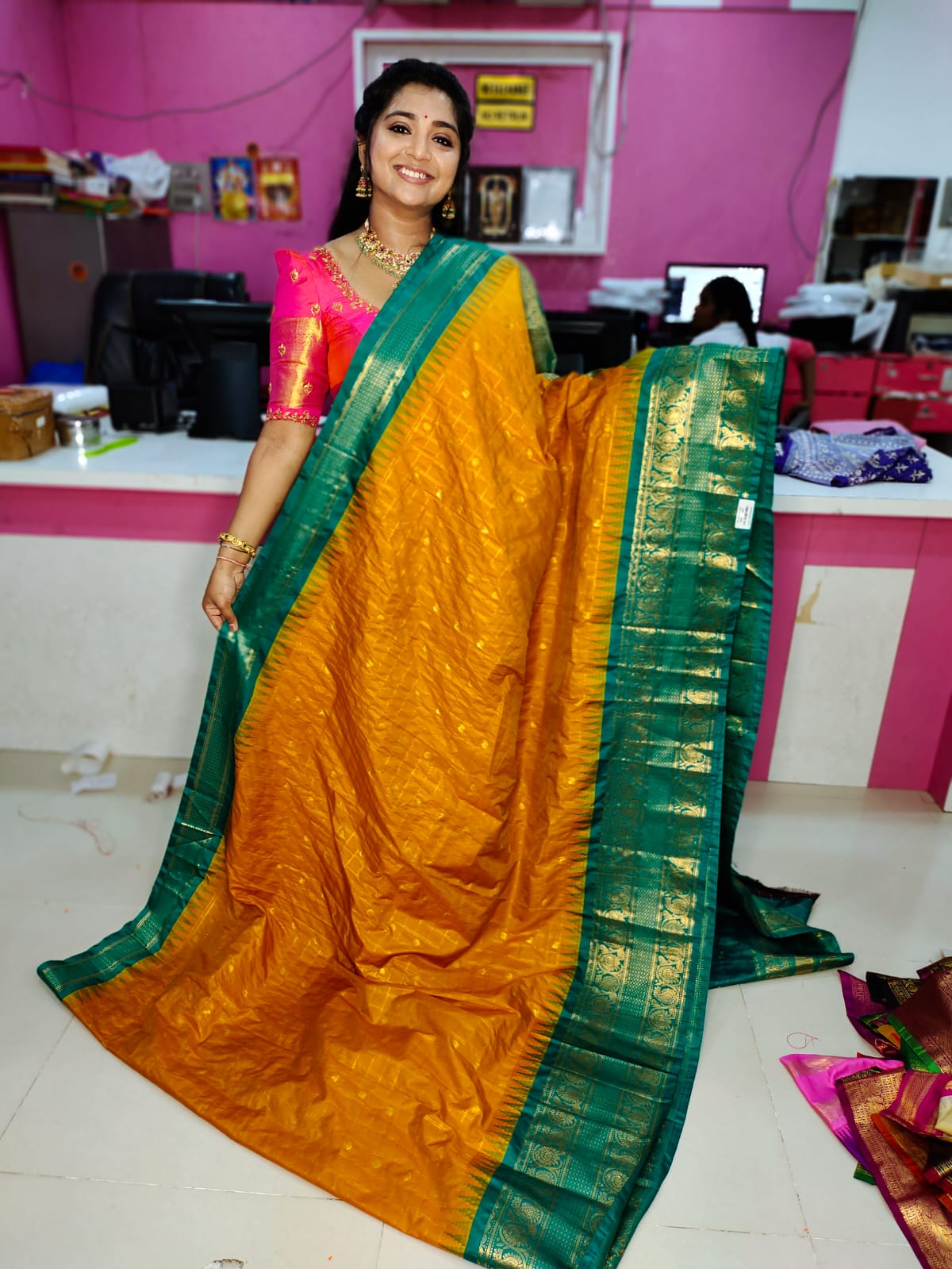 60% offer gadwal sale