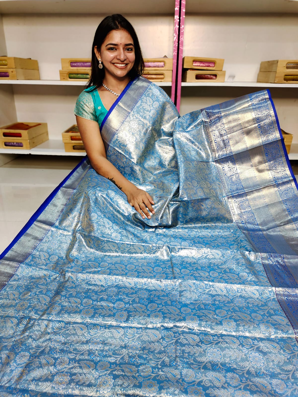 90% offer kanchi pattu sarees