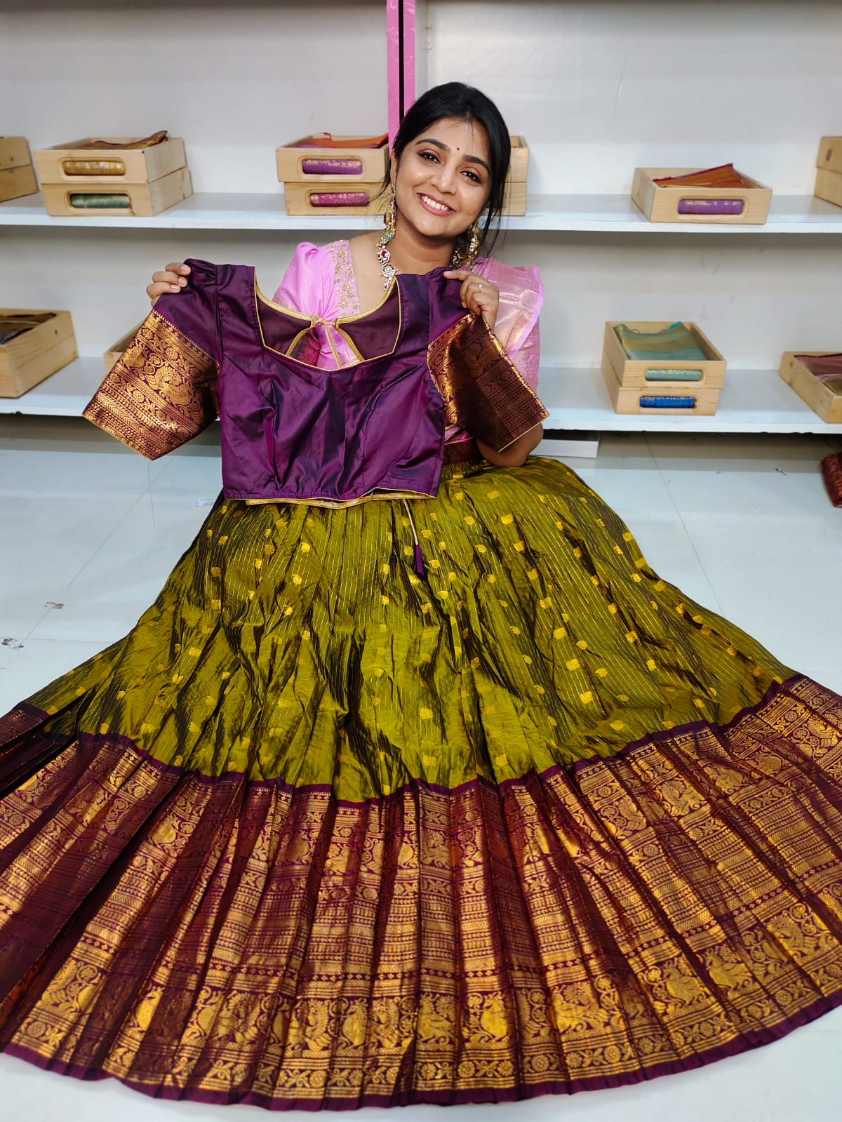 Vintage gadwal lehangas