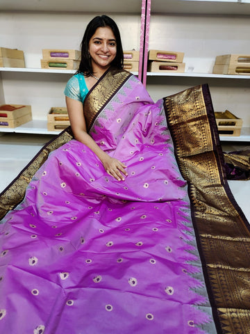 Gadwal offer sarees