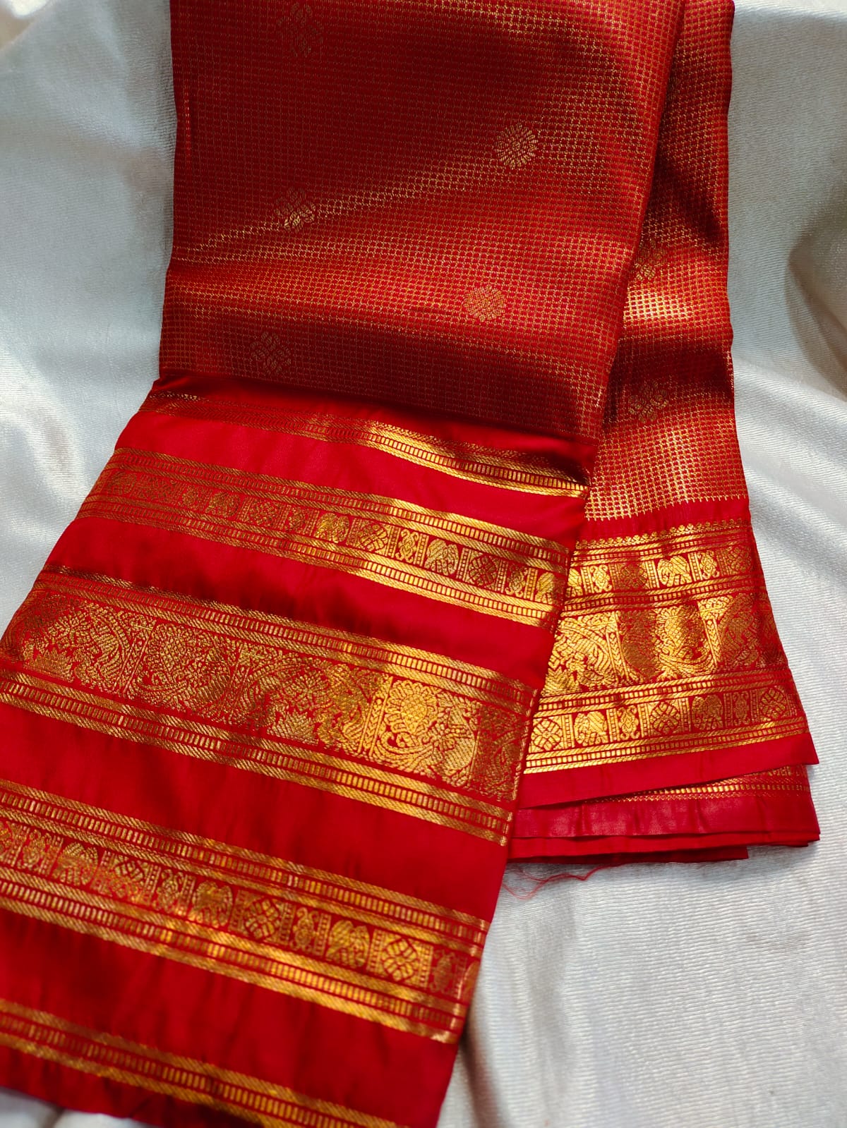 Vintage valli gadwal