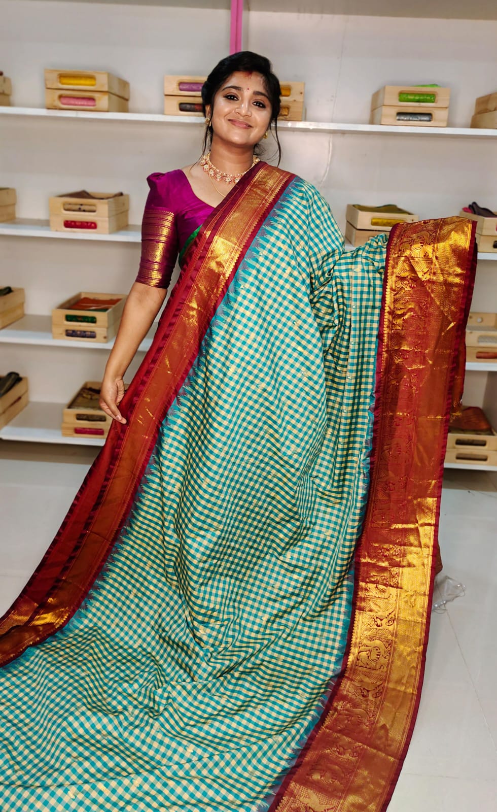 50% offer gadwal silk