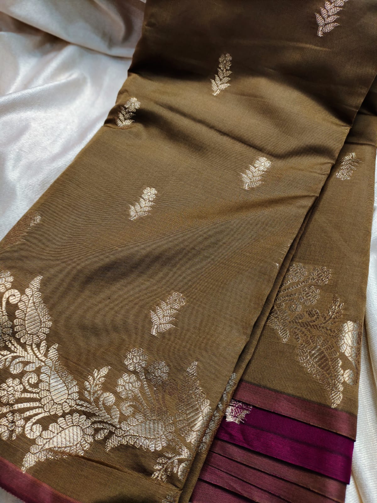Sravanam sale
