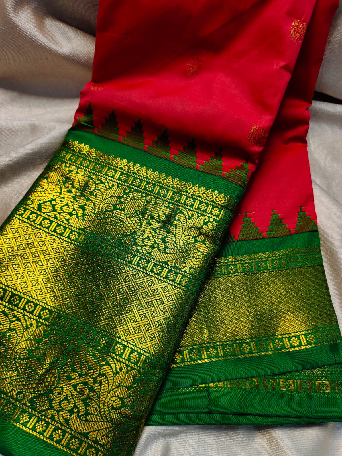 Sravanam gadwal sale