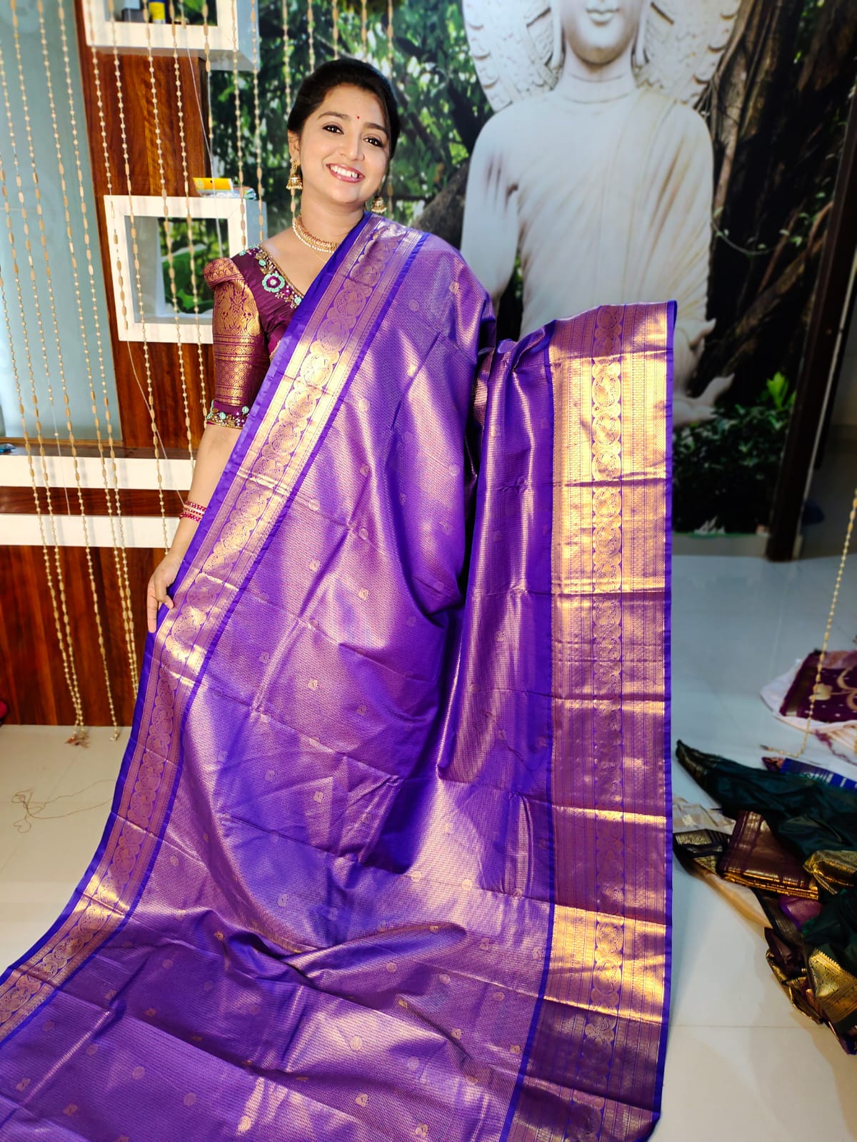 Valli gadwal 1day sale