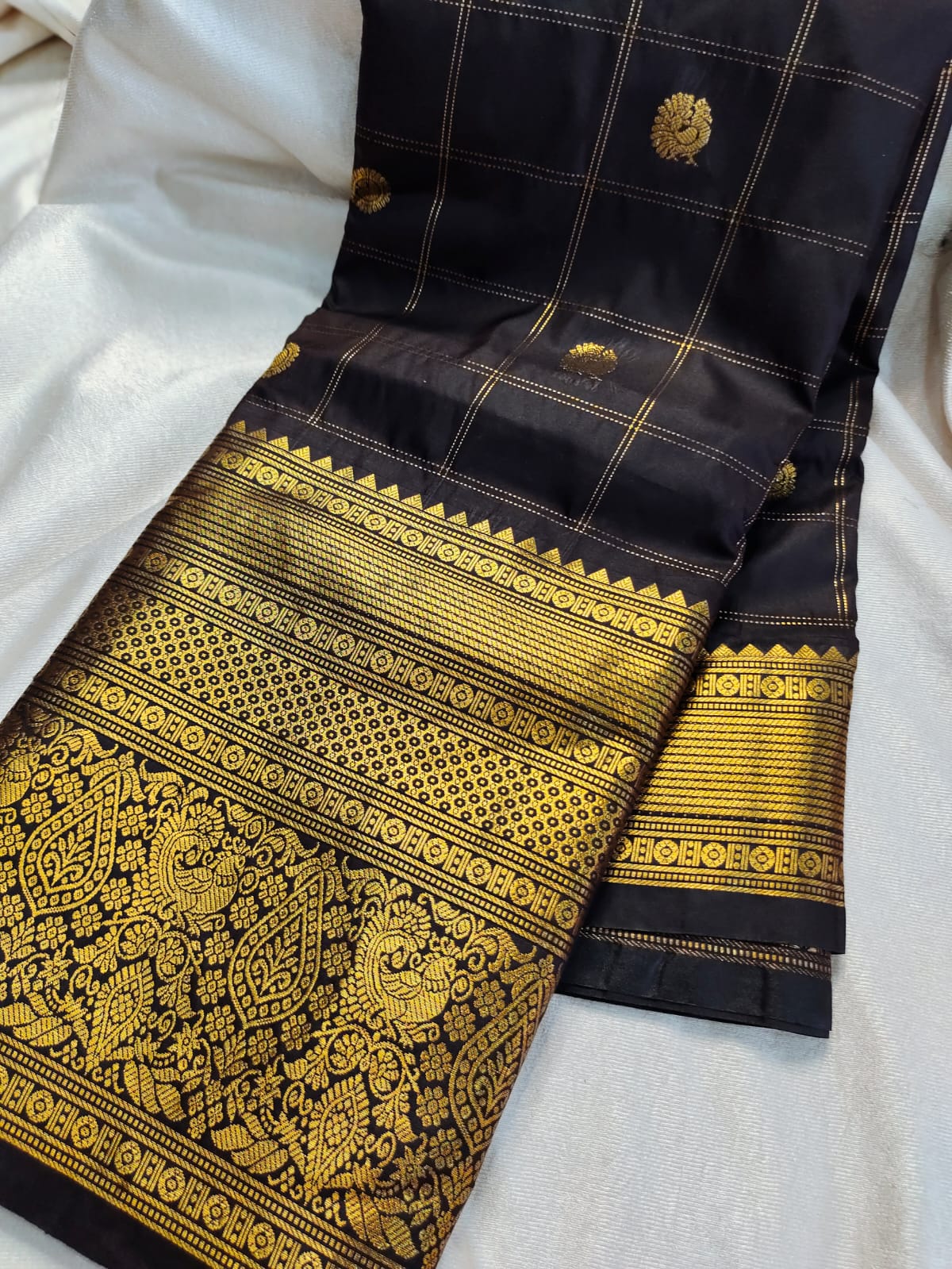 Vintage valli gadwal