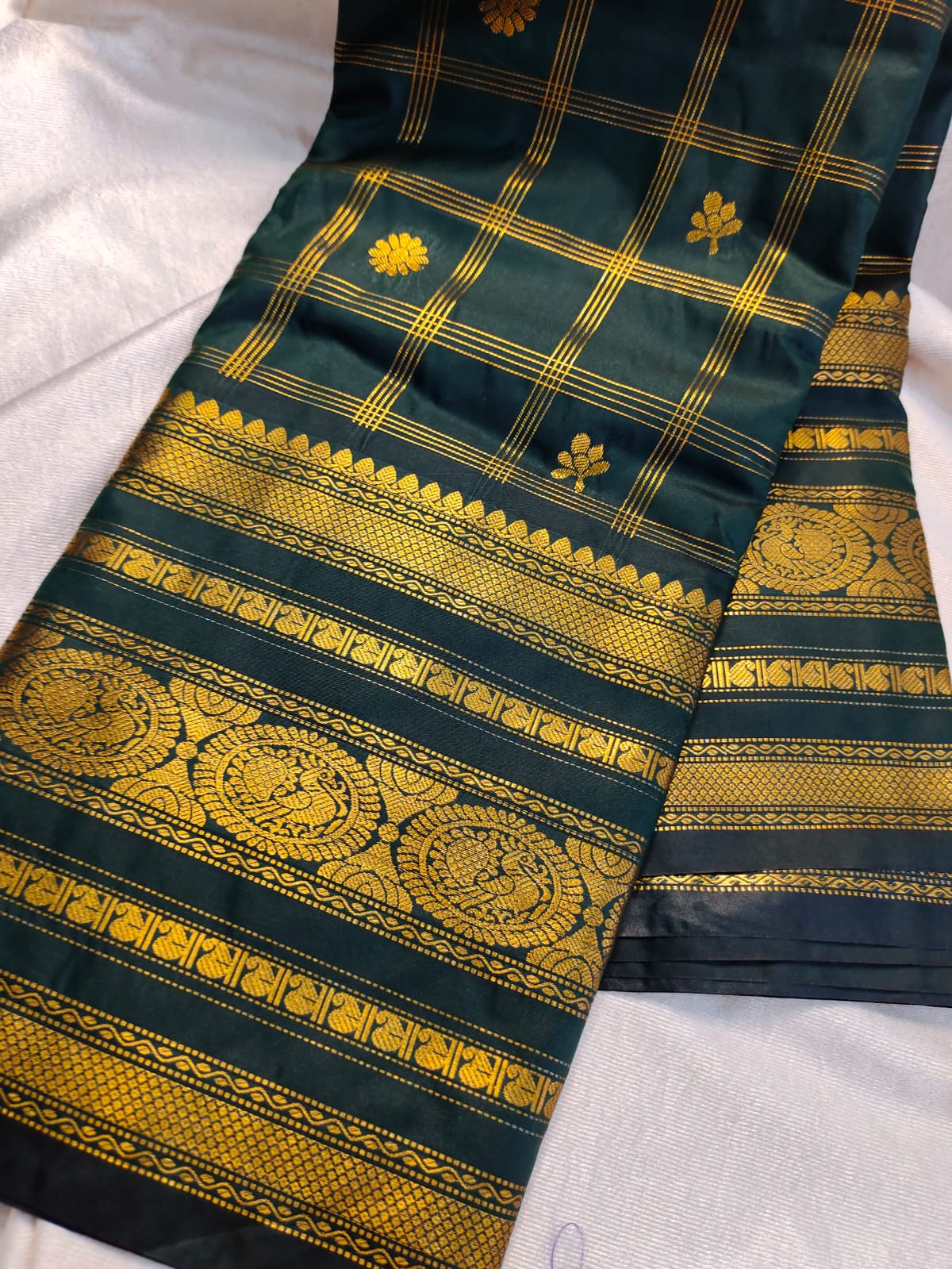 Vintage valli gadwal