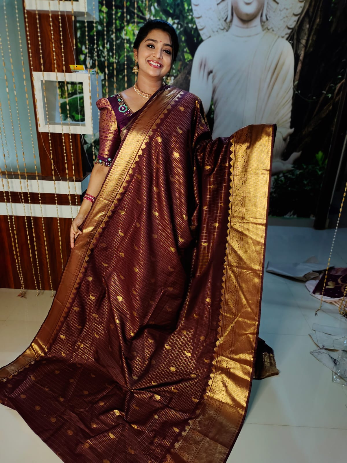 50% offer Valli gadwal