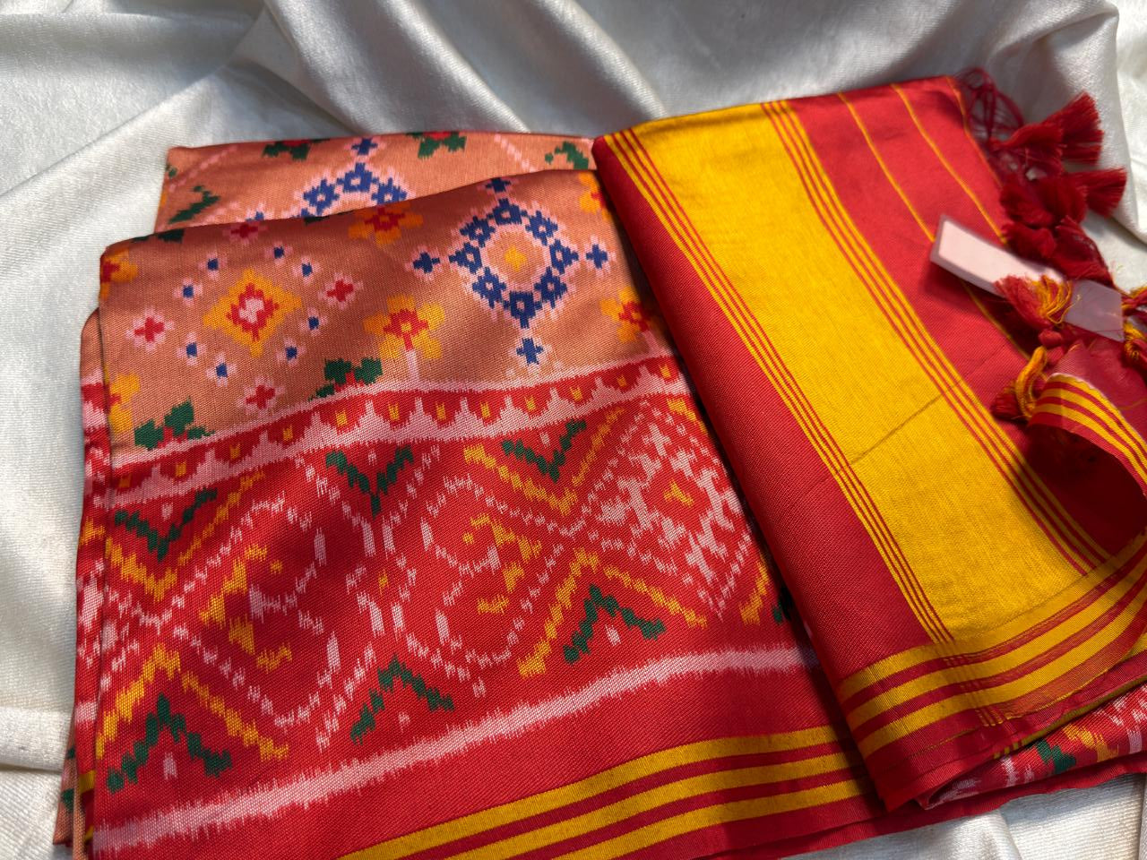 Patola sale