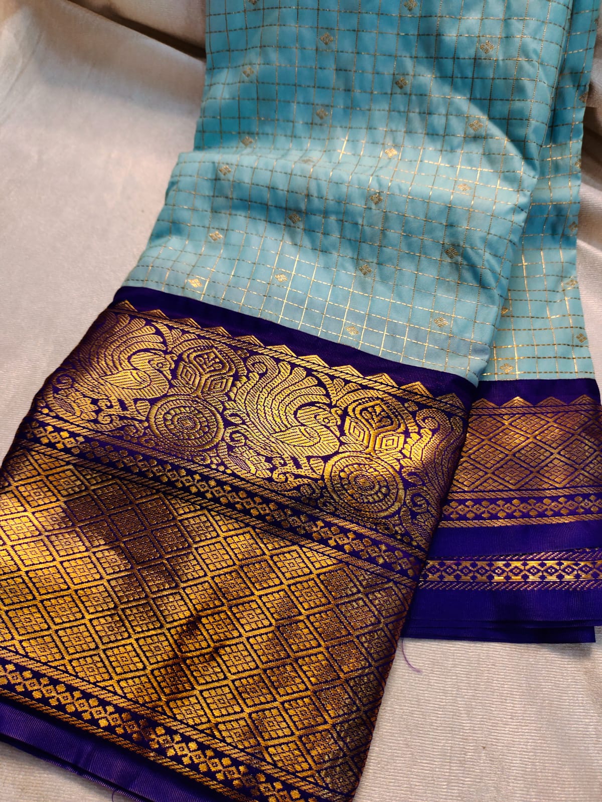 Vintage valli gadwal