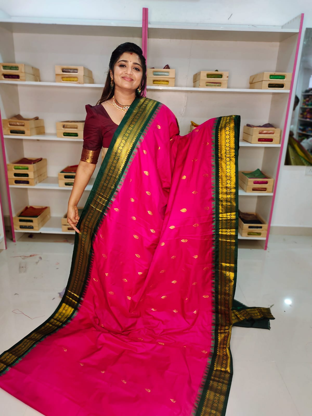 గద్వాల్ క్లియరెన్స్ సేల్