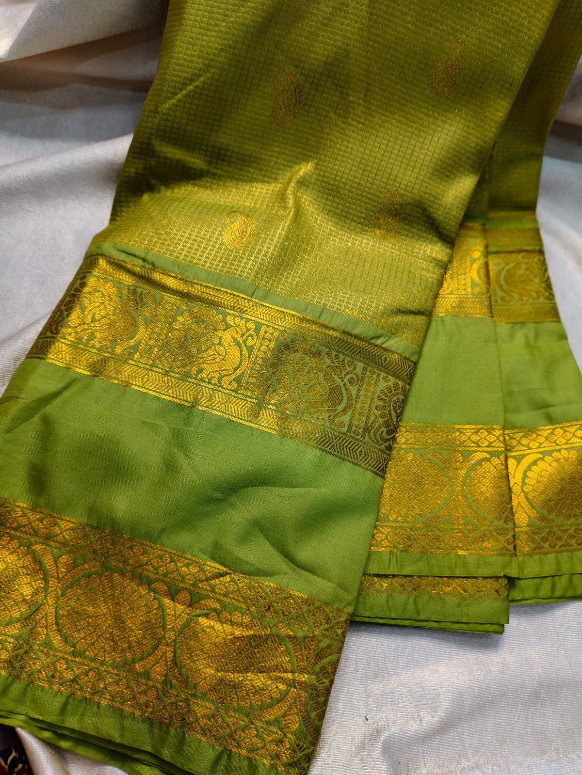 60% offer gadwal sarees
