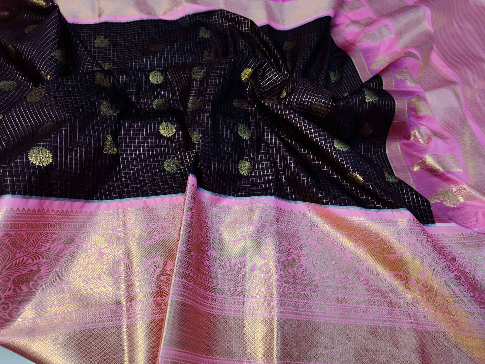 Vintage valli gadwal