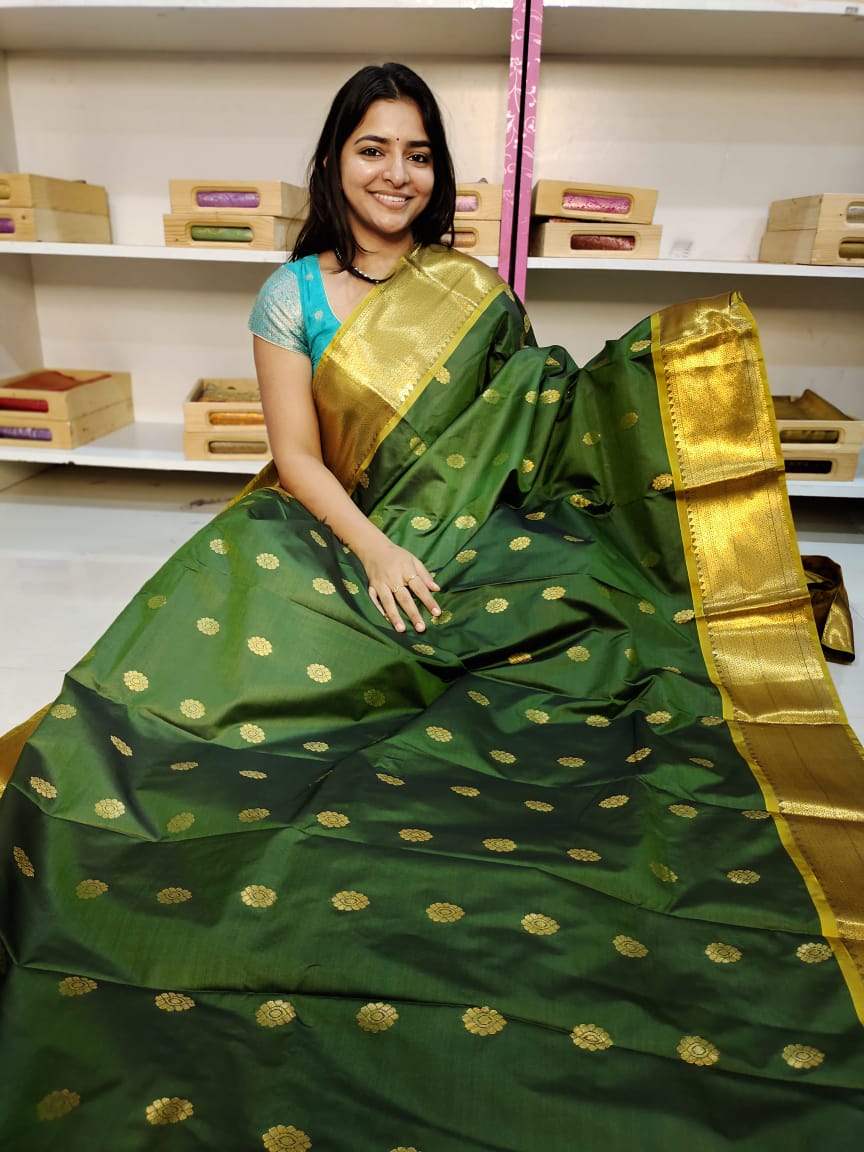 Gadwal offer sarees