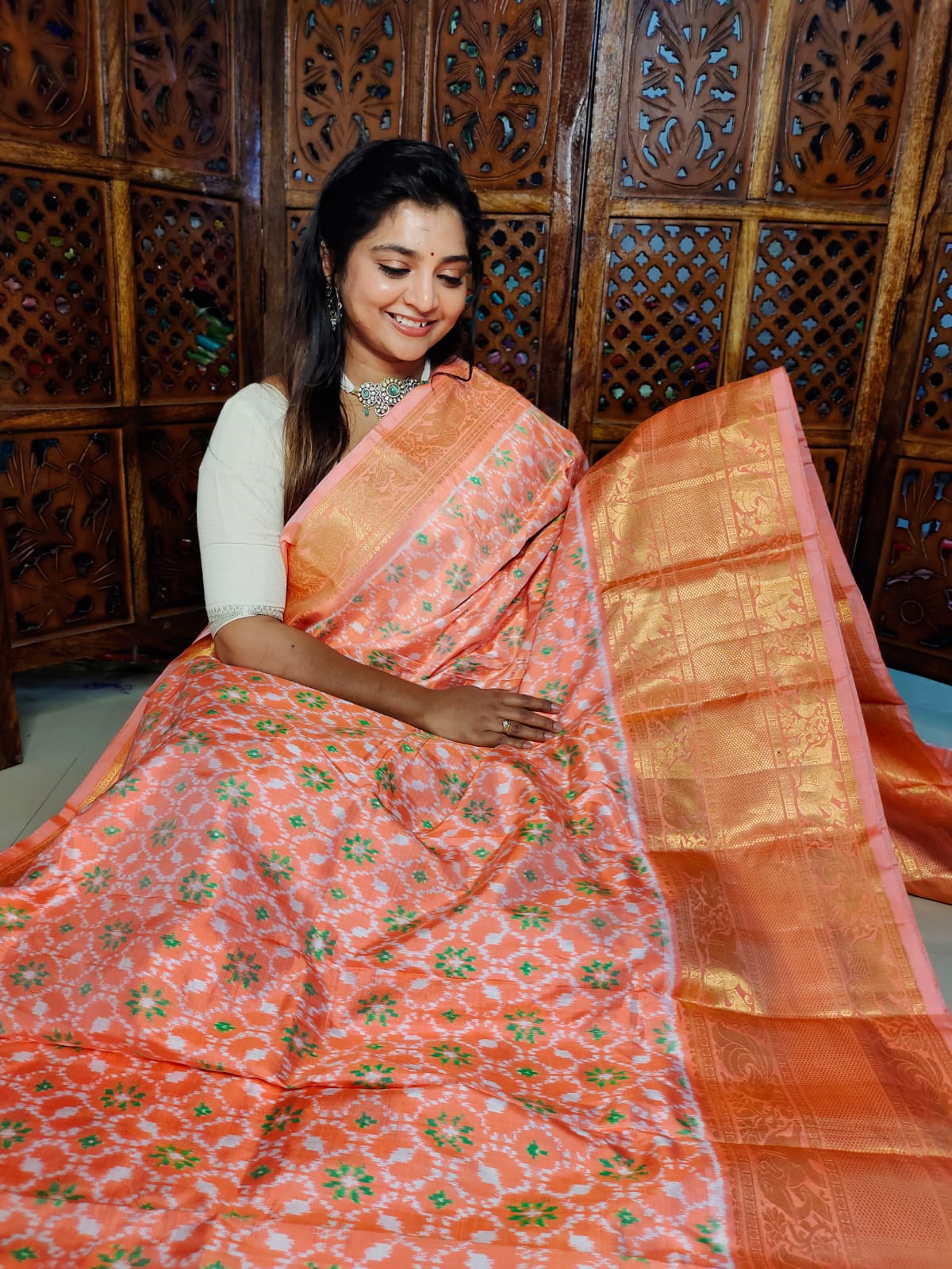 50% ఇక్కట్ పట్టు చీర ఆఫర్
 సిల్క్ మార్క్ సర్టిఫైడ్