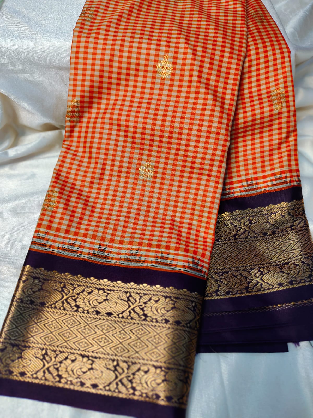 Vitange gadwal silk