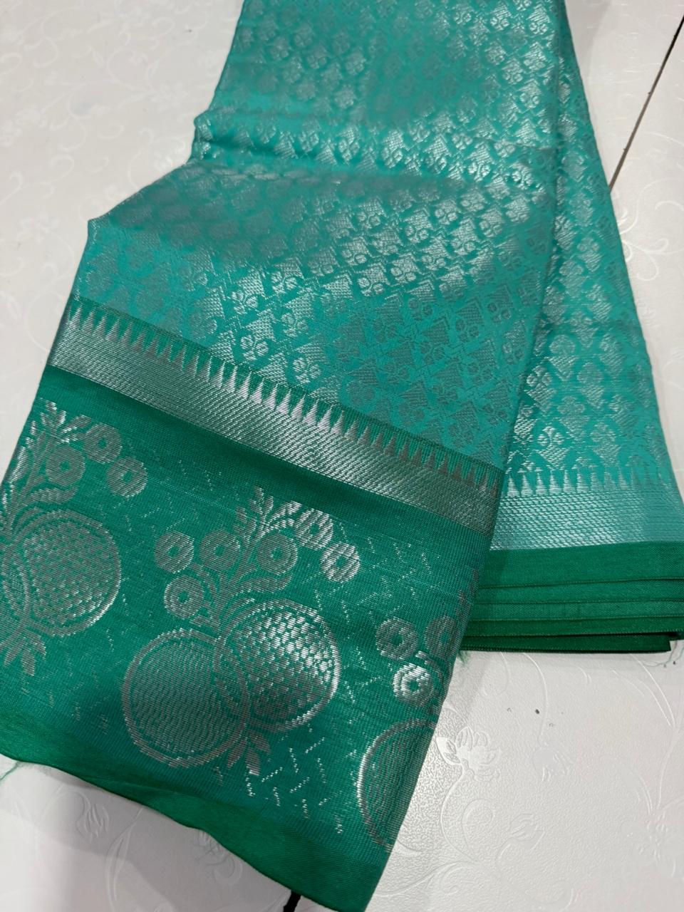 క్లియరెన్స్ అమ్మకం