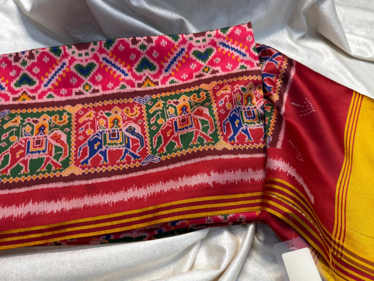 Patola sale