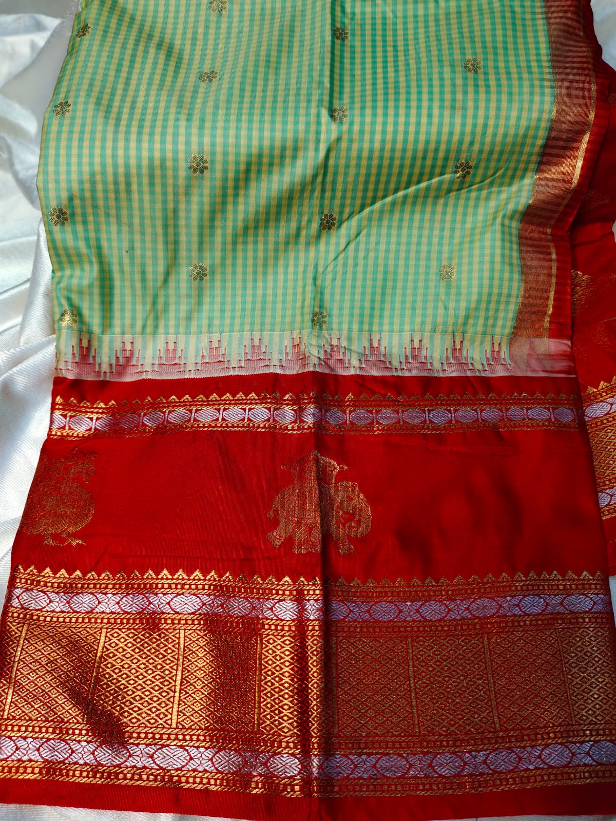 Vitange gadwal silk