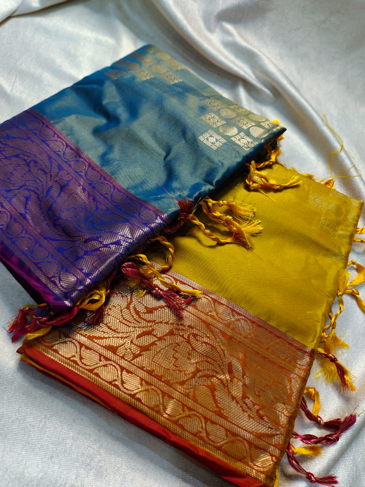 1+1 offer Uppada silk