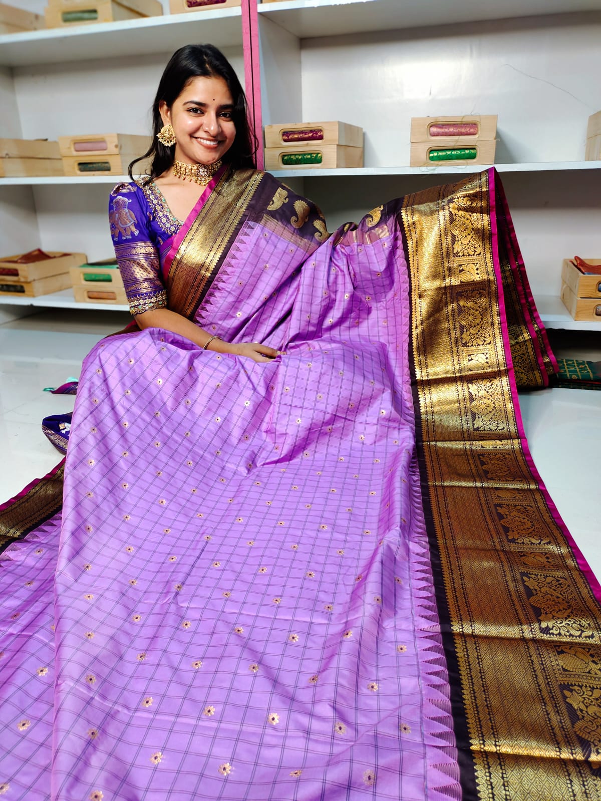 Vitange gadwal silk