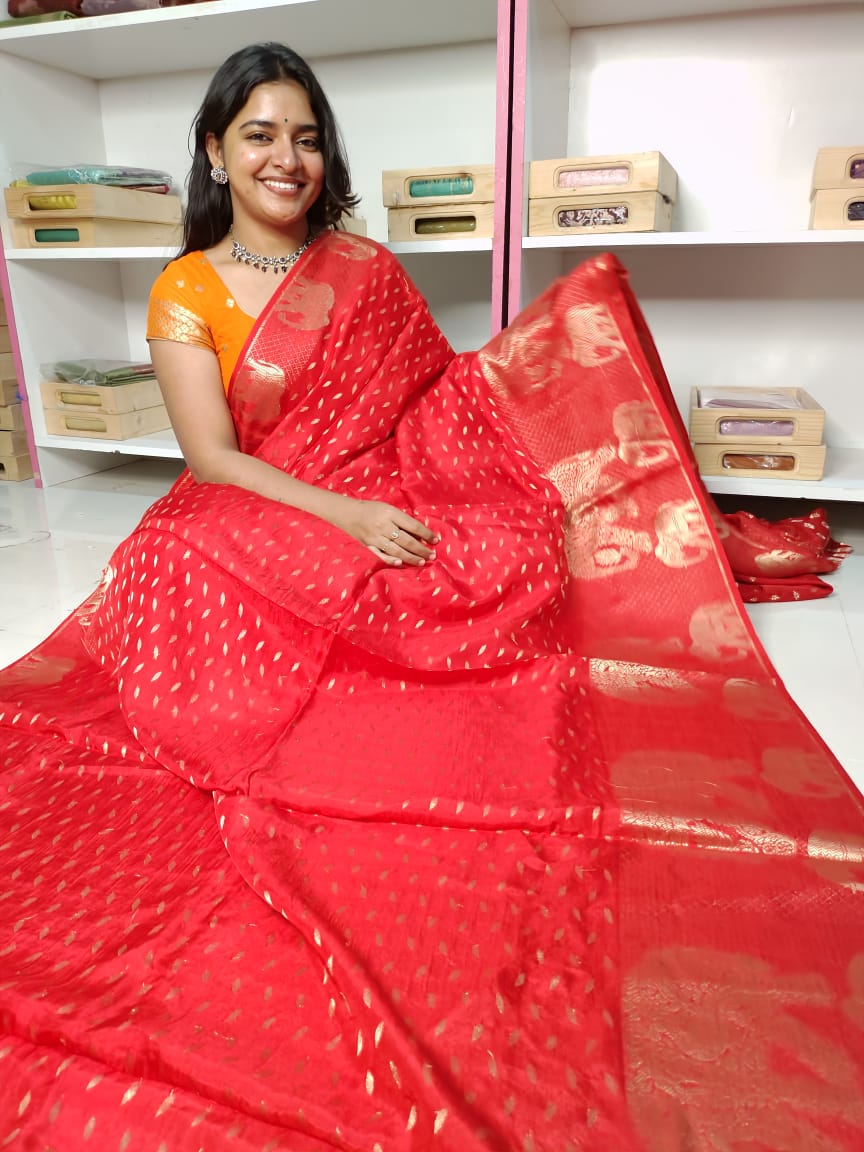 దీపావళికి చీరలు ఆఫర్ చేయండి