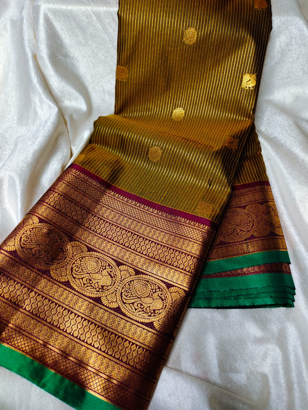 Vitange gadwal silk saree