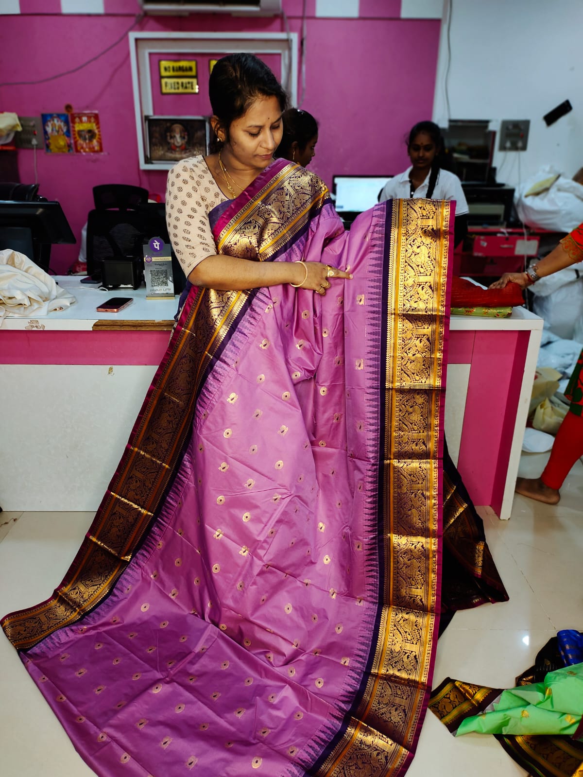 60% offer gadwal saree