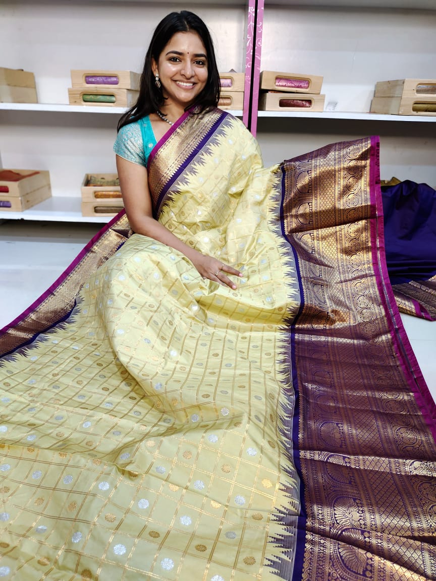 65% offer gadwal silk saree