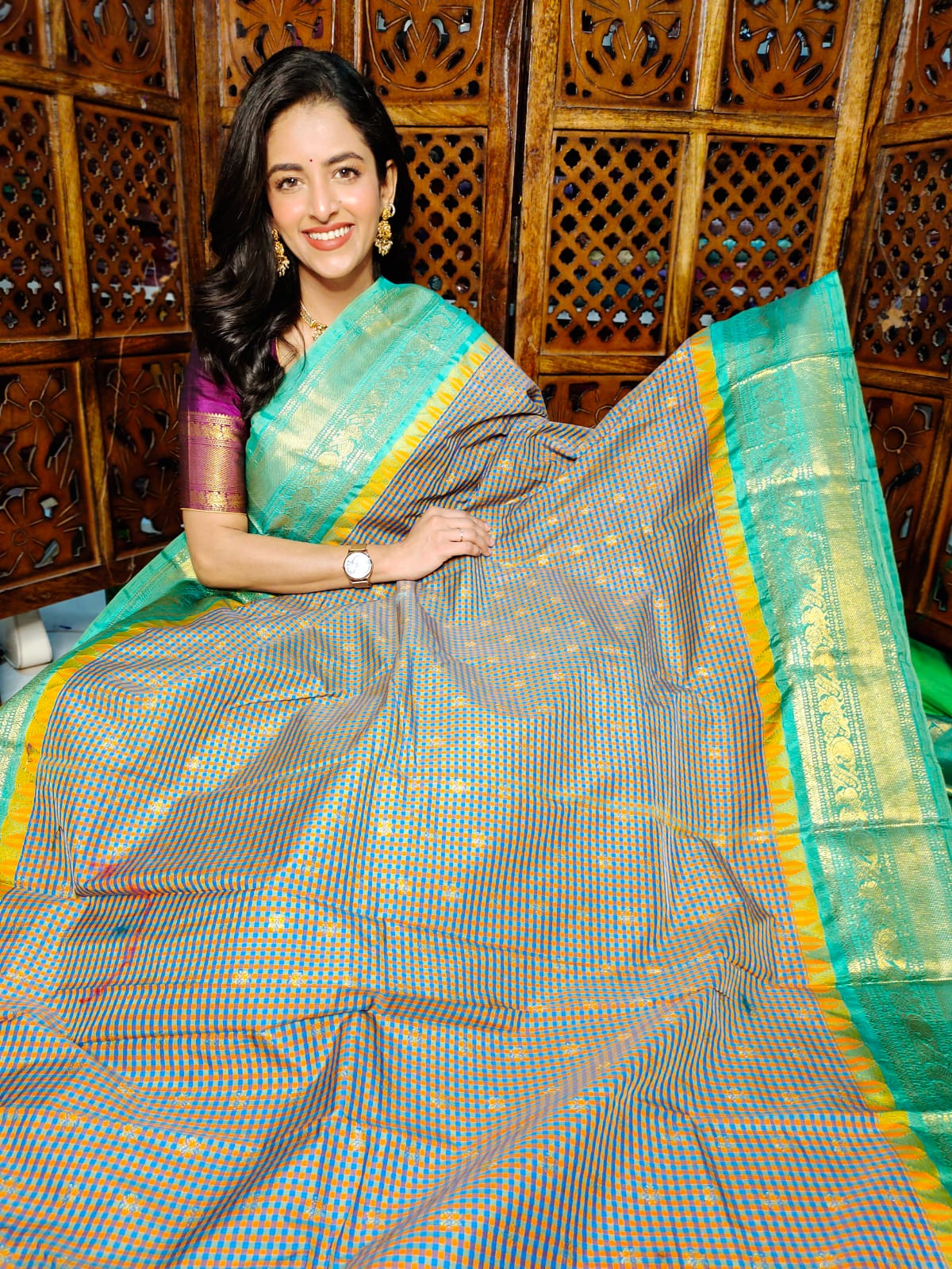60% offer gadwal silk sarees