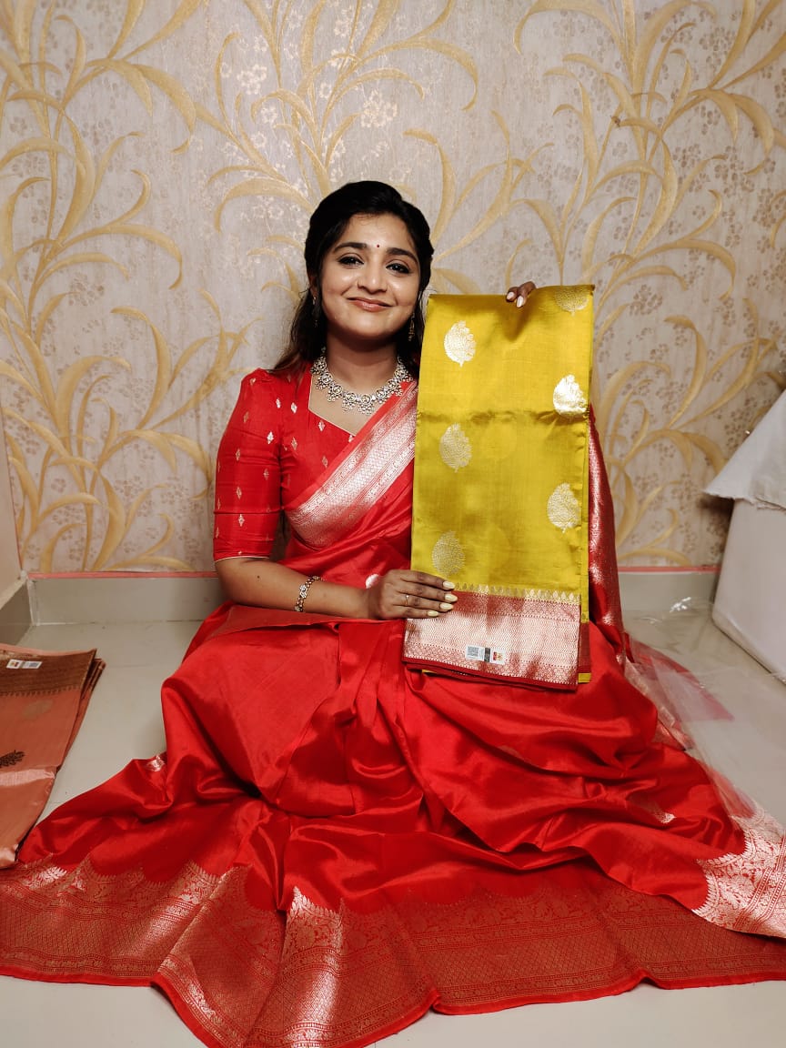 100% సిల్క్ మార్క్ సర్టిఫైడ్ గ్రీన్ మ్యాంగో సిల్క్ చీర
